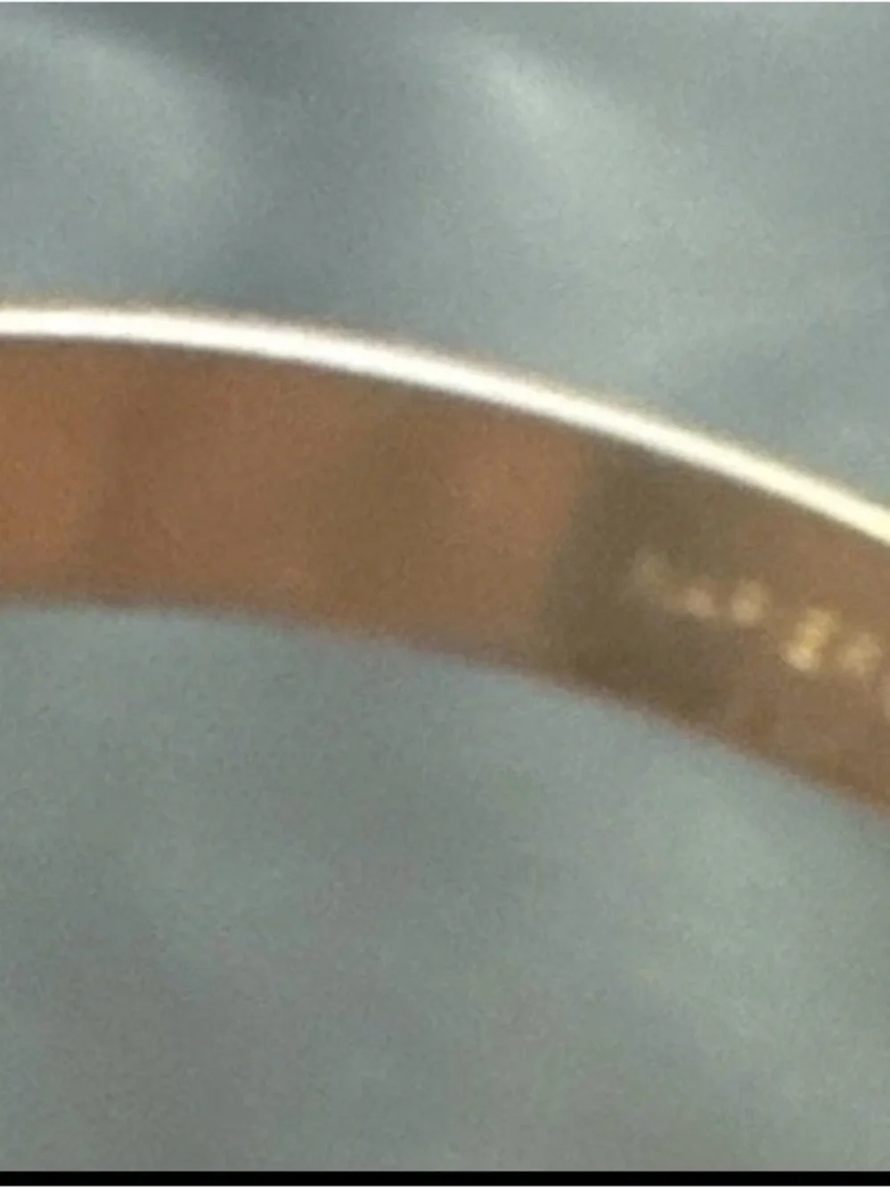 Vintage signed Napier Gold-Tone Hinged Bangle Bracelet Ribbed Godron Design 70s